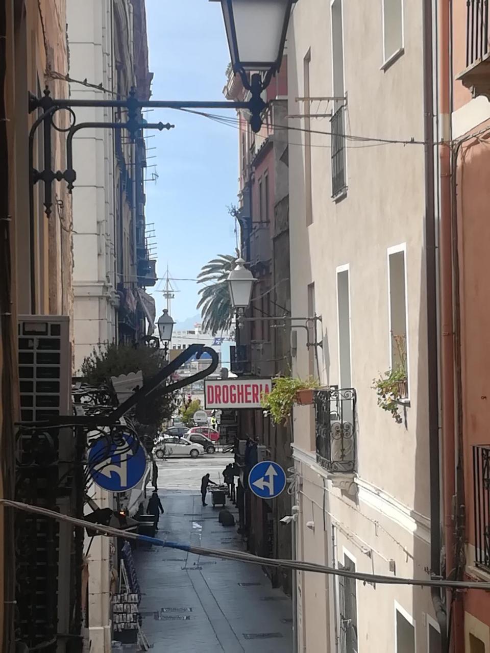 Bed and Breakfast B.House Cagliari Exterior foto