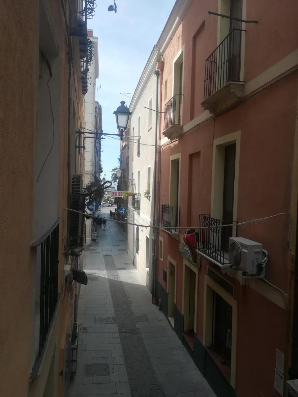 Bed and Breakfast B.House Cagliari Exterior foto